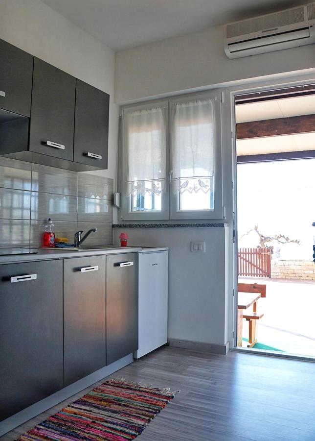זמברטיה Apartmani Vesna מראה חיצוני תמונה