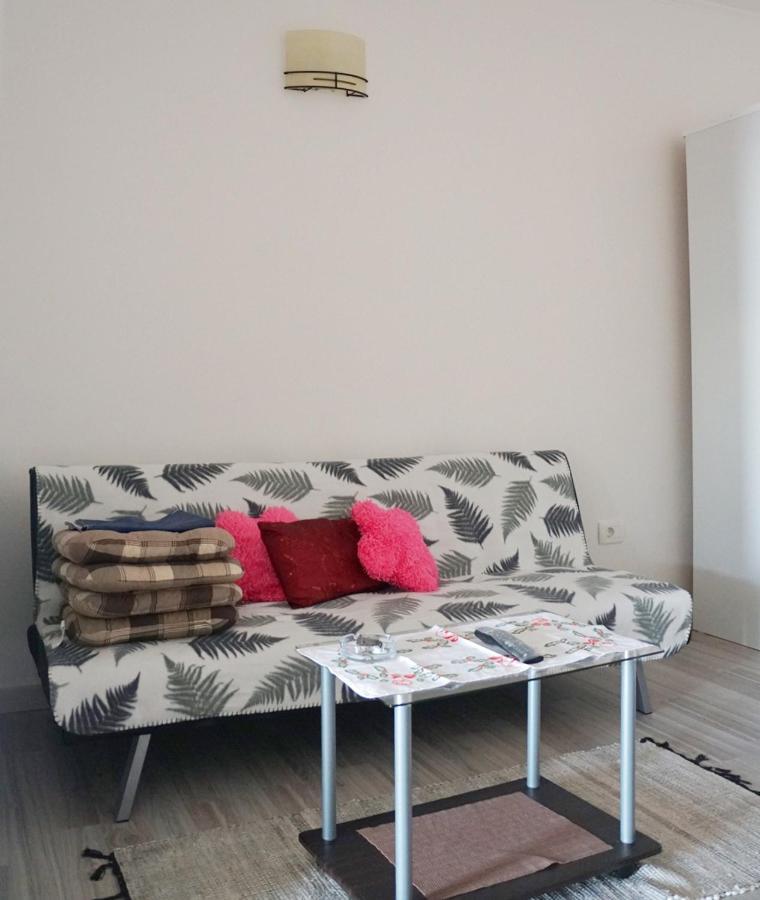 זמברטיה Apartmani Vesna מראה חיצוני תמונה