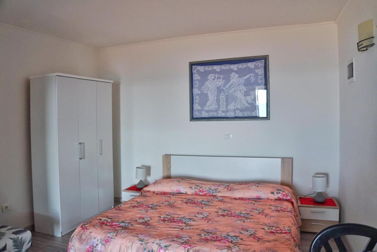 זמברטיה Apartmani Vesna מראה חיצוני תמונה