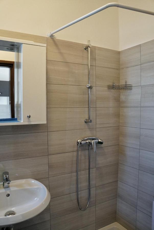 זמברטיה Apartmani Vesna מראה חיצוני תמונה