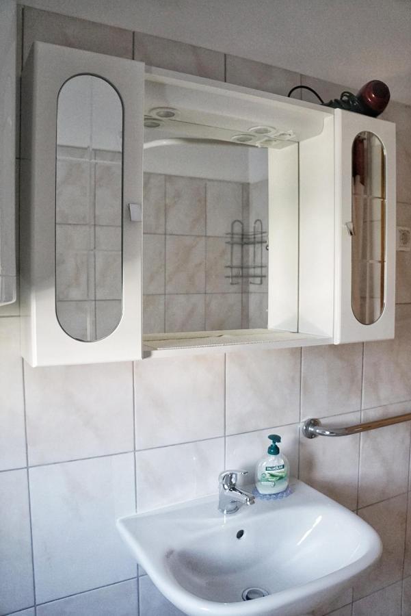 זמברטיה Apartmani Vesna מראה חיצוני תמונה