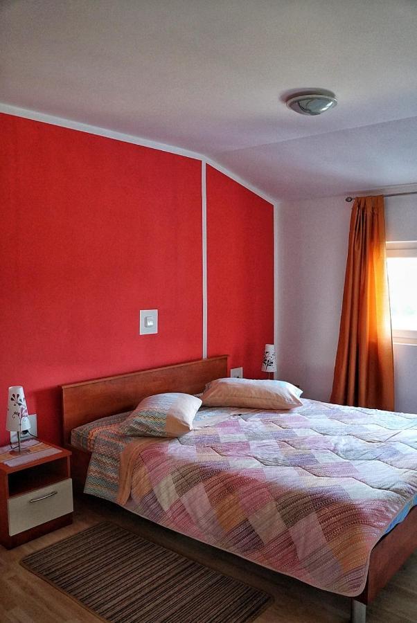 זמברטיה Apartmani Vesna מראה חיצוני תמונה