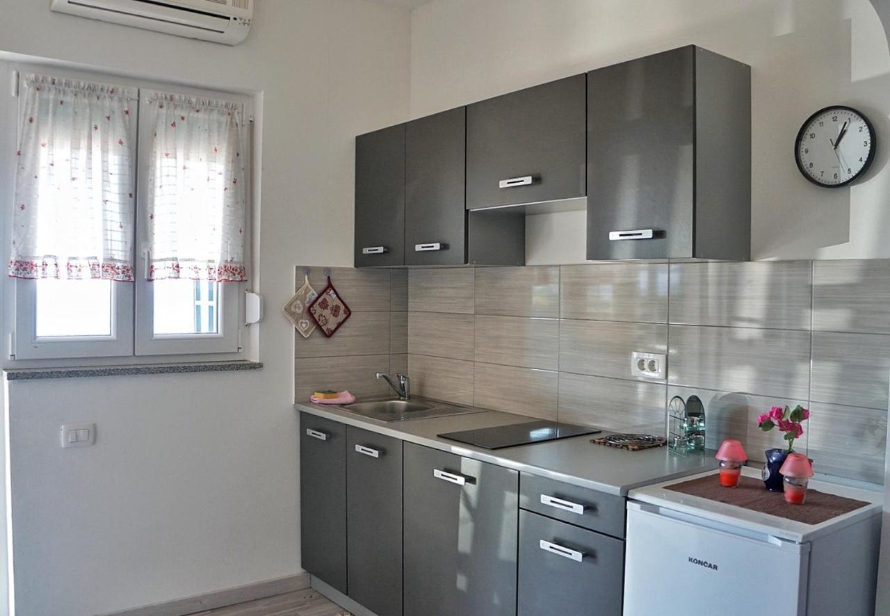 זמברטיה Apartmani Vesna מראה חיצוני תמונה