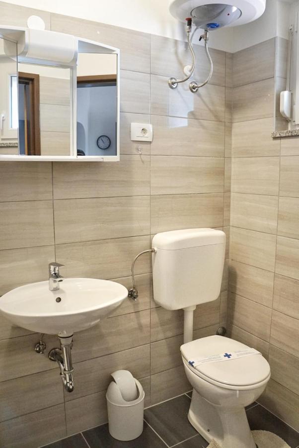 זמברטיה Apartmani Vesna מראה חיצוני תמונה