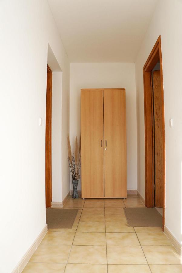 זמברטיה Apartmani Vesna מראה חיצוני תמונה