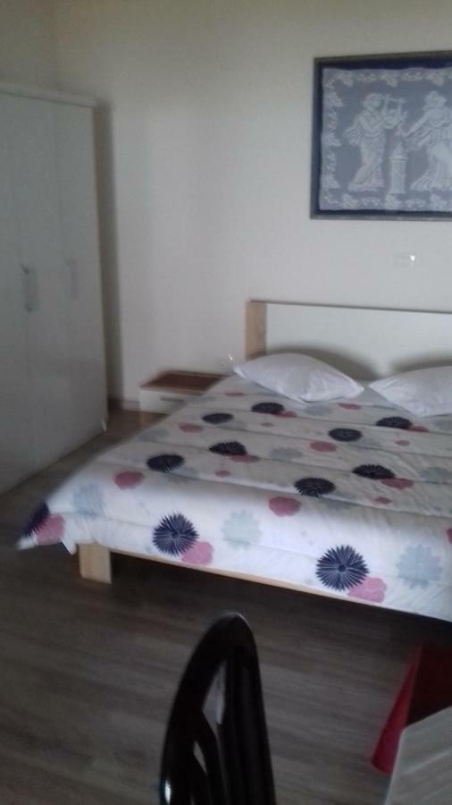 זמברטיה Apartmani Vesna מראה חיצוני תמונה