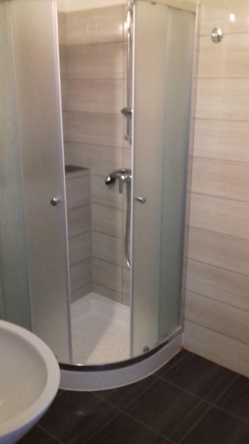 זמברטיה Apartmani Vesna מראה חיצוני תמונה